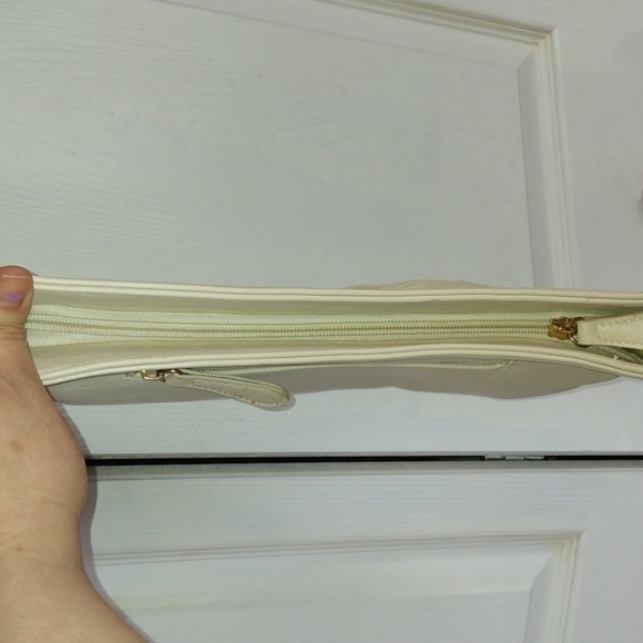 Temptation Italy beige envelope clutch purse NWoT - Picture 9 of 16